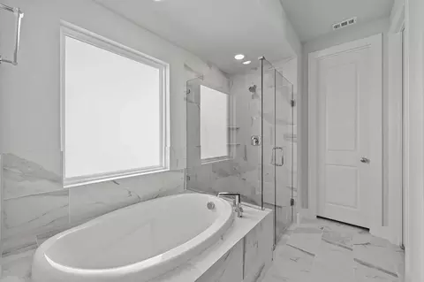 Bath - 2612 Gateway Pl, Celina, TX 75009 photo 2 of 4