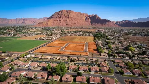 View/Area - 345 S 400 E, Ivins, UT 84738 photo 1 of 4