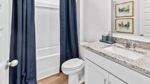 Bath - High Ridge Drive, Alabaster, AL 35124 photo 3 of 4