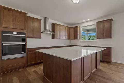 Kitchen - 16290 Rogan Dr, Linden, MI 48451 photo 2 of 4