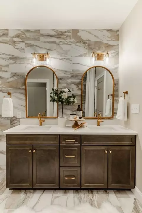 Bath - Hershey Lane, Lancaster, PA 17601 photo 14 of 20
