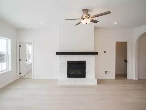 Living - Hershey Lane, Lancaster, PA 17601 photo 26 of 44
