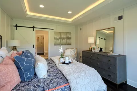 Bedroom - Hershey Lane, Lancaster, PA 17601 photo 17 of 26