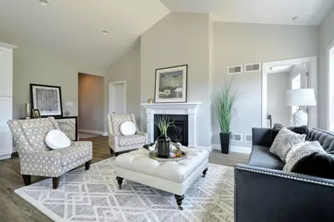 Living - Hershey Lane, Lancaster, PA 17601 photo 35 of 43