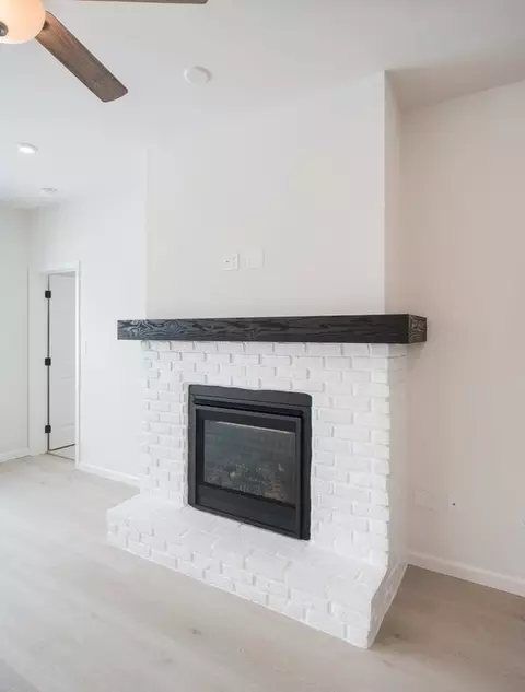 Living - Hershey Lane, Lancaster, PA 17601 photo 22 of 43