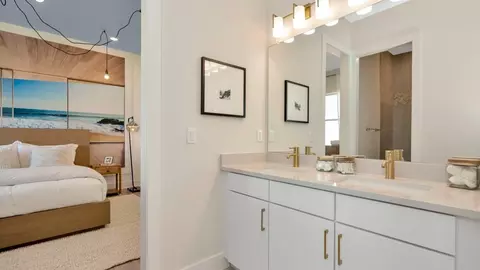Bath - 8308 Golden Beach Ct, Parrish, FL 34219 photo 8 of 8