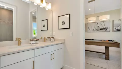 Bath - 8308 Golden Beach Ct, Parrish, FL 34219 photo 7 of 8