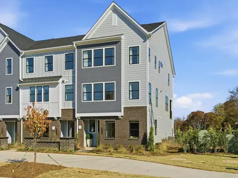 9412 Community House Rd, Charlotte, NC 28277