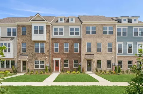Exterior - 2001 Twisted Oak Pl, Hanover, MD 21076 photo 6 of 10