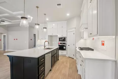 Kitchen - 8701 Stark St, Arcadia, OK 73007 photo 6 of 14