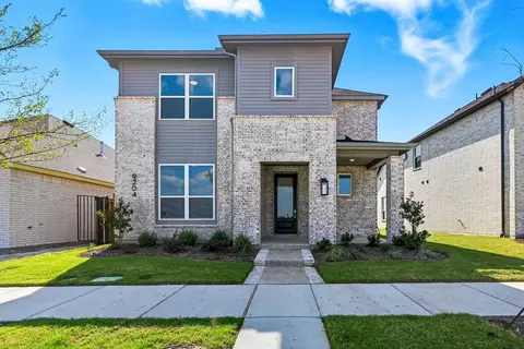 9204 Persimmon Ln, Forney, TX 75126
