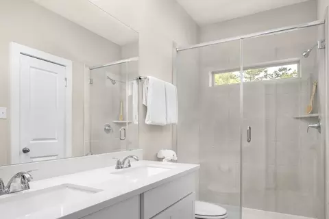 Bath - 12048 Moonlight Path Dr, Conroe, TX 77304 photo 3 of 3