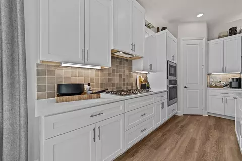 Kitchen - 3093 Eleanor Dr, Prosper, TX 75078 photo 4 of 6