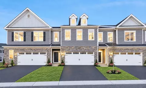 77 Warner Ln, Monmouth Junction, NJ 08852