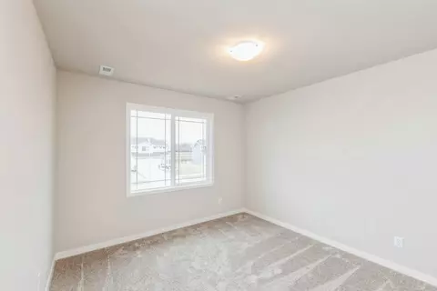 Bedroom - White Oak Ln, Granger, IA 50109 photo 4 of 4