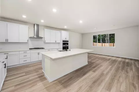 Kitchen - 44807 244th Ave SE, Enumclaw, WA 98022 photo 1 of 8