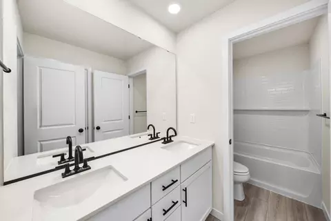 Bath - 44807 244th Ave SE, Enumclaw, WA 98022 photo 5 of 5