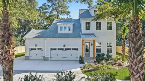 295 W Coleman Blvd, Mount Pleasant, SC 29464