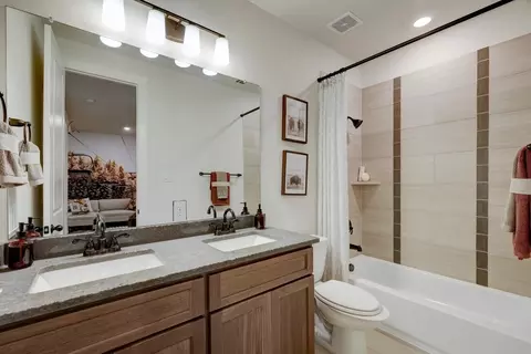 Bath - 16317 Sheridan River Trl, Conroe, TX 77302 photo 9 of 9