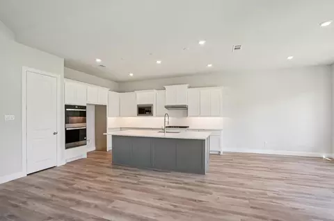 Kitchen - 16317 Sheridan River Trl, Conroe, TX 77302 photo 1 of 1