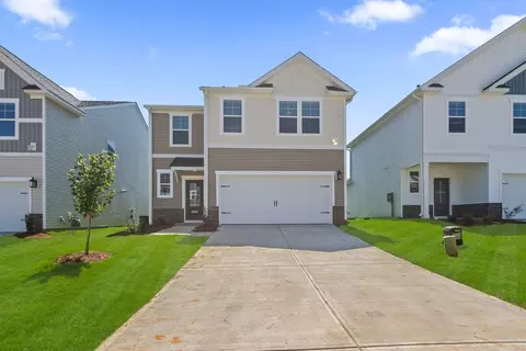 Exterior - 303 E Pyrenees Dr, Wellford, SC 29385 photo 3 of 3