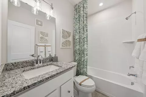 Bath - 2001 Twisted Oak Pl, Hanover, MD 21076 photo 2 of 2