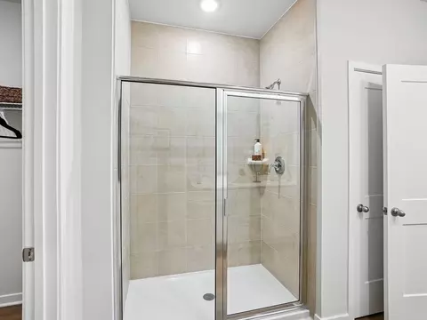 Bath - 1403 Hatteras Rd, Durham, NC 27704 photo 2 of 5