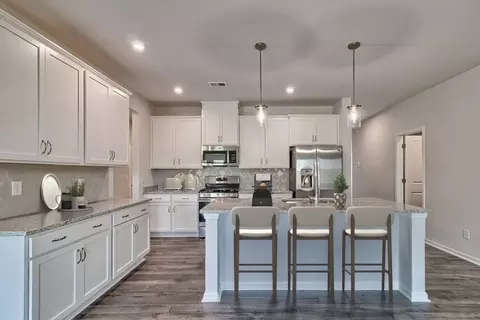 Kitchen - 1590 Us-521, Sumter, SC 29153 photo 2 of 5