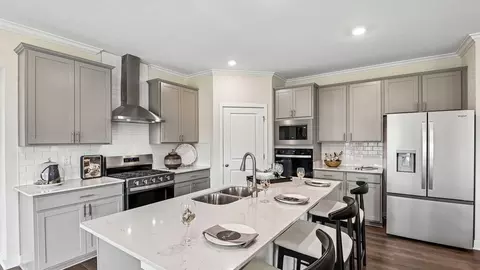 Kitchen - 8041 Wesleyan Dr, Avon, IN 46123 photo 2 of 5