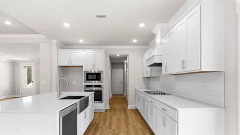 Kitchen - 5766 Windham Rd, Milton, FL 32571 photo 2 of 3