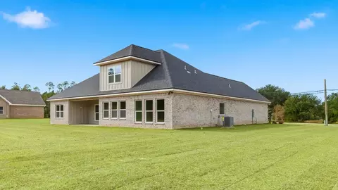 Exterior - 5766 Windham Rd, Milton, FL 32571 photo 4 of 9