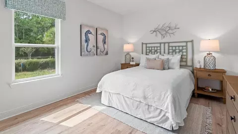 Bedroom - 5766 Windham Rd, Milton, FL 32571 photo 5 of 11