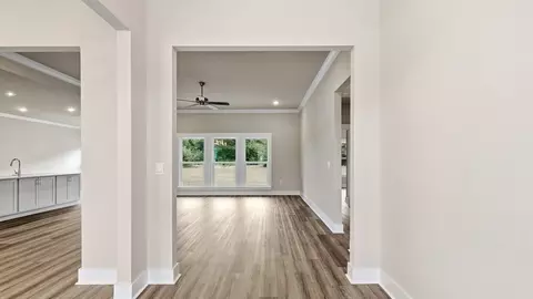 Entry Way - 5766 Windham Rd, Milton, FL 32571 photo 5 of 5