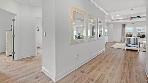 Entry Way - 5766 Windham Rd, Milton, FL 32571 photo 2 of 5