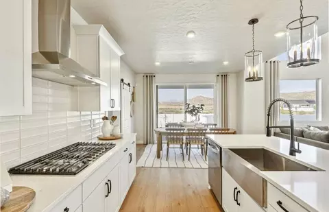Kitchen - 4850 N Topaz Dr, Eagle Mountain, UT 84005 photo 3 of 7