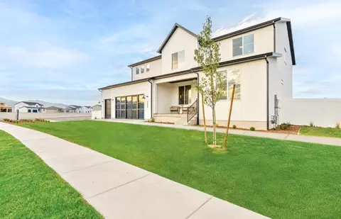 4850 N Topaz Dr, Eagle Mountain, UT 84005