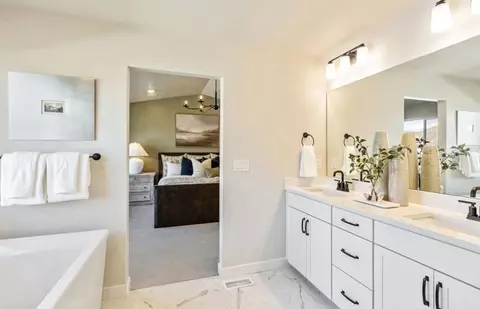 Bath - 4850 N Topaz Dr, Eagle Mountain, UT 84005 photo 2 of 7