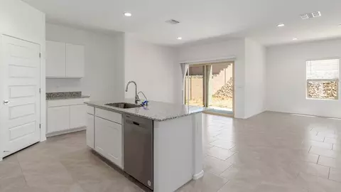 Kitchen - 780 W Lexington St, Vail, AZ 85641 photo 2 of 12