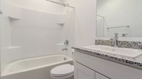 Bath - 780 W Lexington St, Vail, AZ 85641 photo 2 of 5