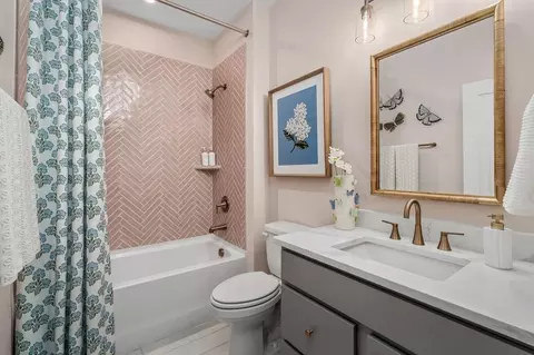 Bath - 7201 Severide St, Fairview, TN 37062 photo 4 of 8