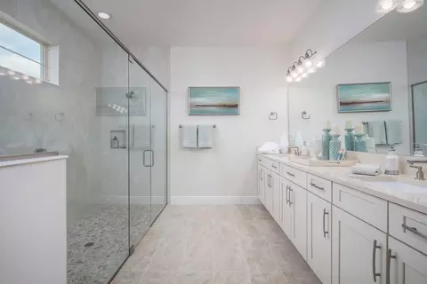 Bath - 3177 Greenview Ln, Saint Cloud, FL 34773 photo 1 of 4