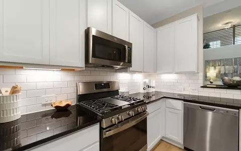 Kitchen - 13019 Stone Valley Way, Conroe, TX 77303 photo 4 of 5