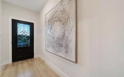 Entry Way - 13019 Stone Valley Way, Conroe, TX 77303 photo 6 of 8