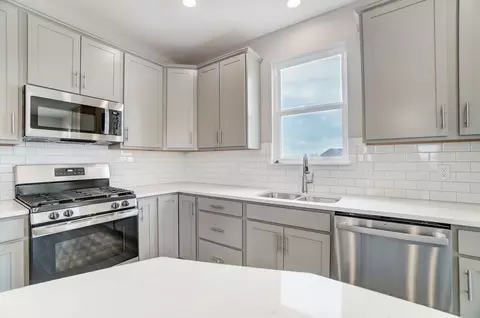 Kitchen - 200 Shyla Ct, Monroe, OH 45050 photo 1 of 4