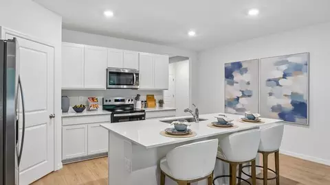 Kitchen - 17752 Silver Shadows Loop, Spring Hill, FL 34610 photo 6 of 10