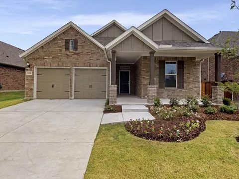 5328 Lily Creek Dr, Aubrey, TX 76227