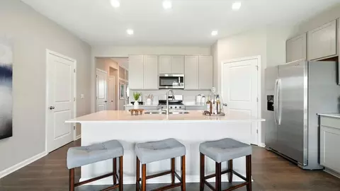 Kitchen - 1138 Winterfield Blvd, Franklin, IN 46131 photo 4 of 5