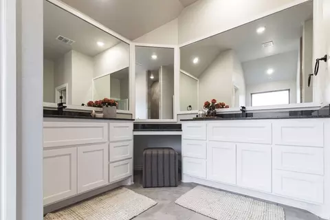 Bath - 8701 Stark St, Arcadia, OK 73007 photo 15 of 18
