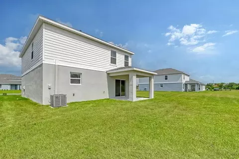 Exterior - 4638 Hawthorn Ave, Parrish, FL 34219 photo 5 of 6
