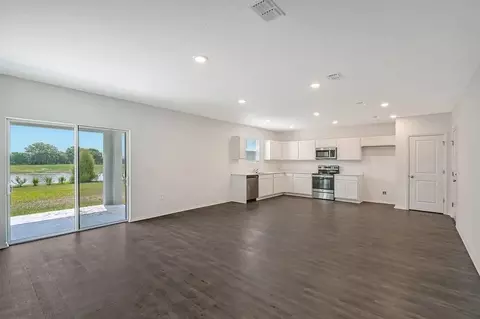 Living - 4638 Hawthorn Ave, Parrish, FL 34219 photo 1 of 4